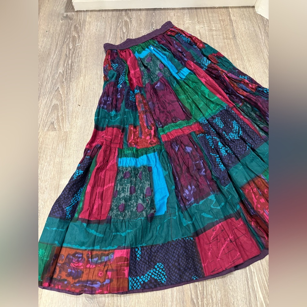 Reversible long skirt with elastic waist